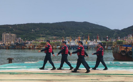 中国海警局东海分局重拳打击惩治涉海毒品犯罪活动(图2)