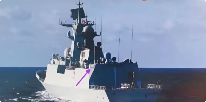 新批次054A型护卫舰：装100毫米“馒头炮”能起降直-20F直升机(图3)