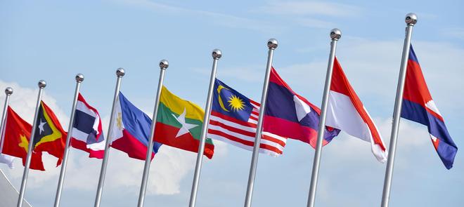 外交桌上被9国抛弃海面上开巨舰碰瓷？菲律宾这是图什么(图16)