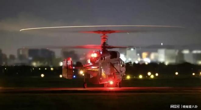 中国东部战区海航“老兵”夜海磨砺：保鲜实战硬功(图1)