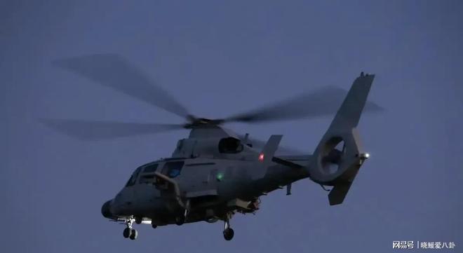 中国东部战区海航“老兵”夜海磨砺：保鲜实战硬功(图2)