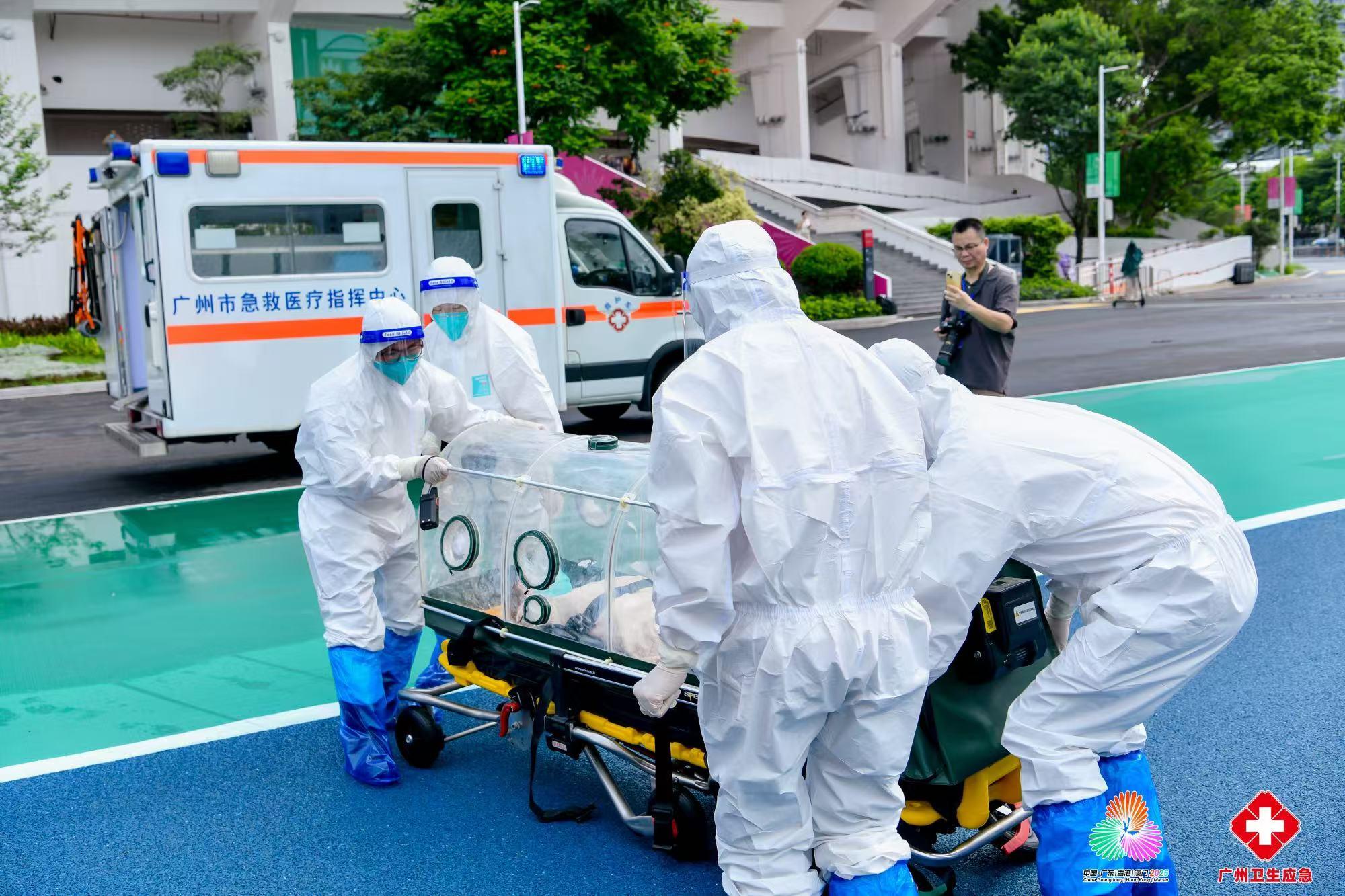 护航十五运会！广州“海陆空”卫生应急队联合进行赛区突发事件综合演练(图5)