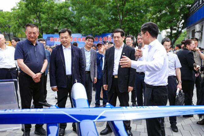 活动 2025防灾减灾科技文化节在京开幕 腾盾科创无人机展现应急救援“硬实力”(图1)
