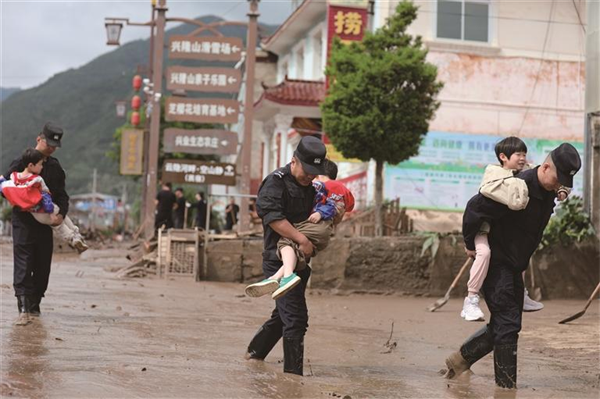 多方协力显担当 风雨同舟护家园(图2)
